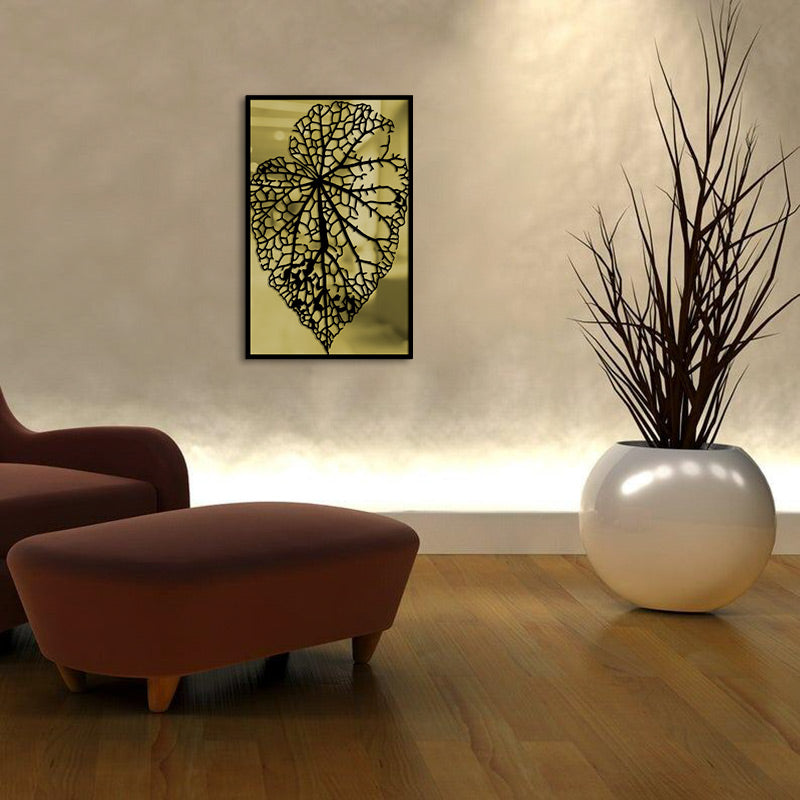 Merror Patterned Leaf Metal Wall Art