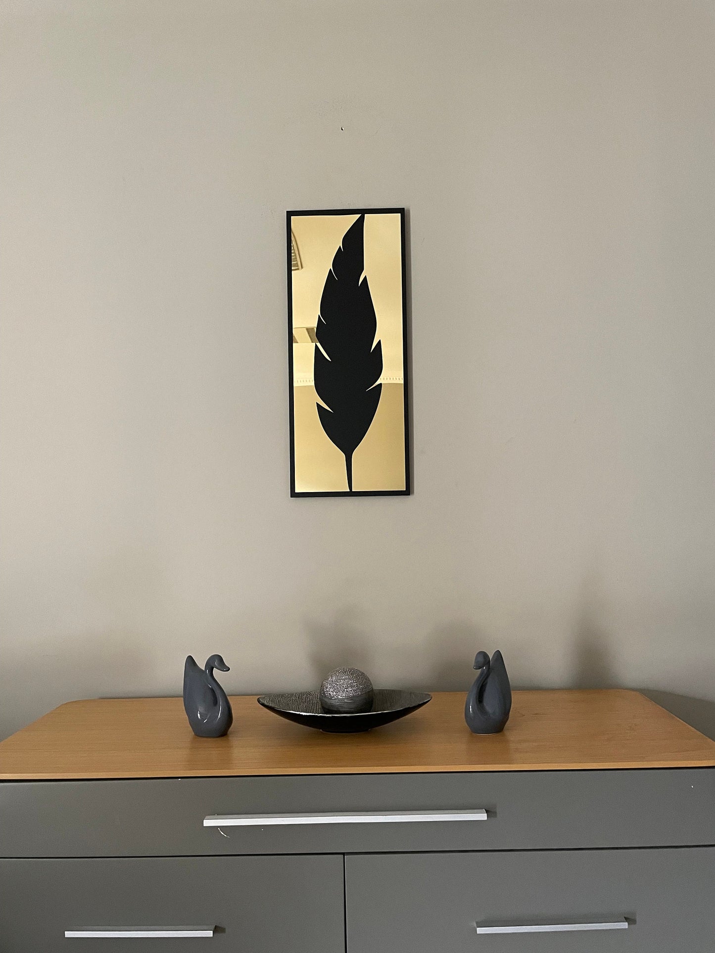 Merror Feather Metal Wall Decor