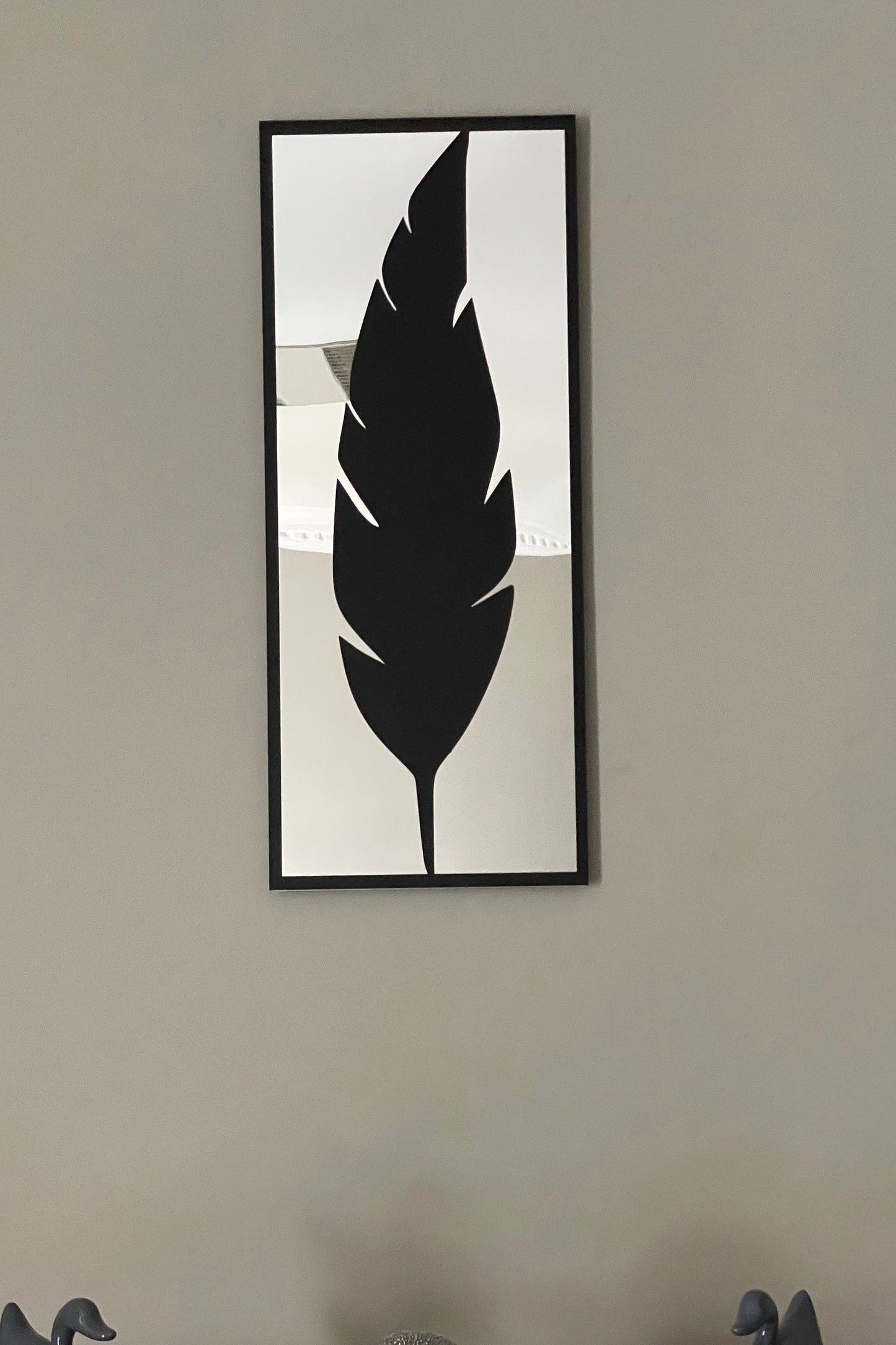 Merror Feather Metal Wall Decor