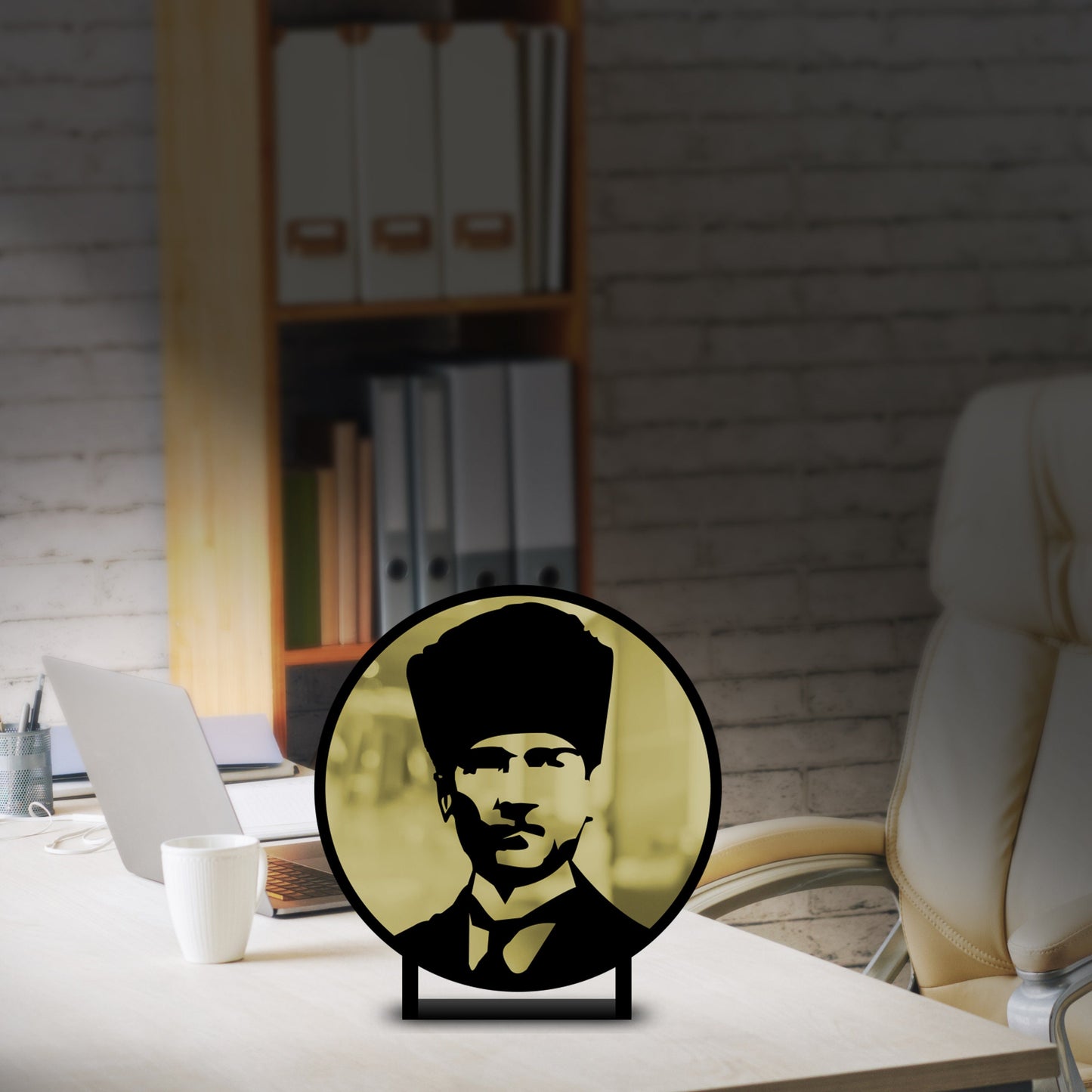 Atatürk V1 Metal Masa Dekoru Merror