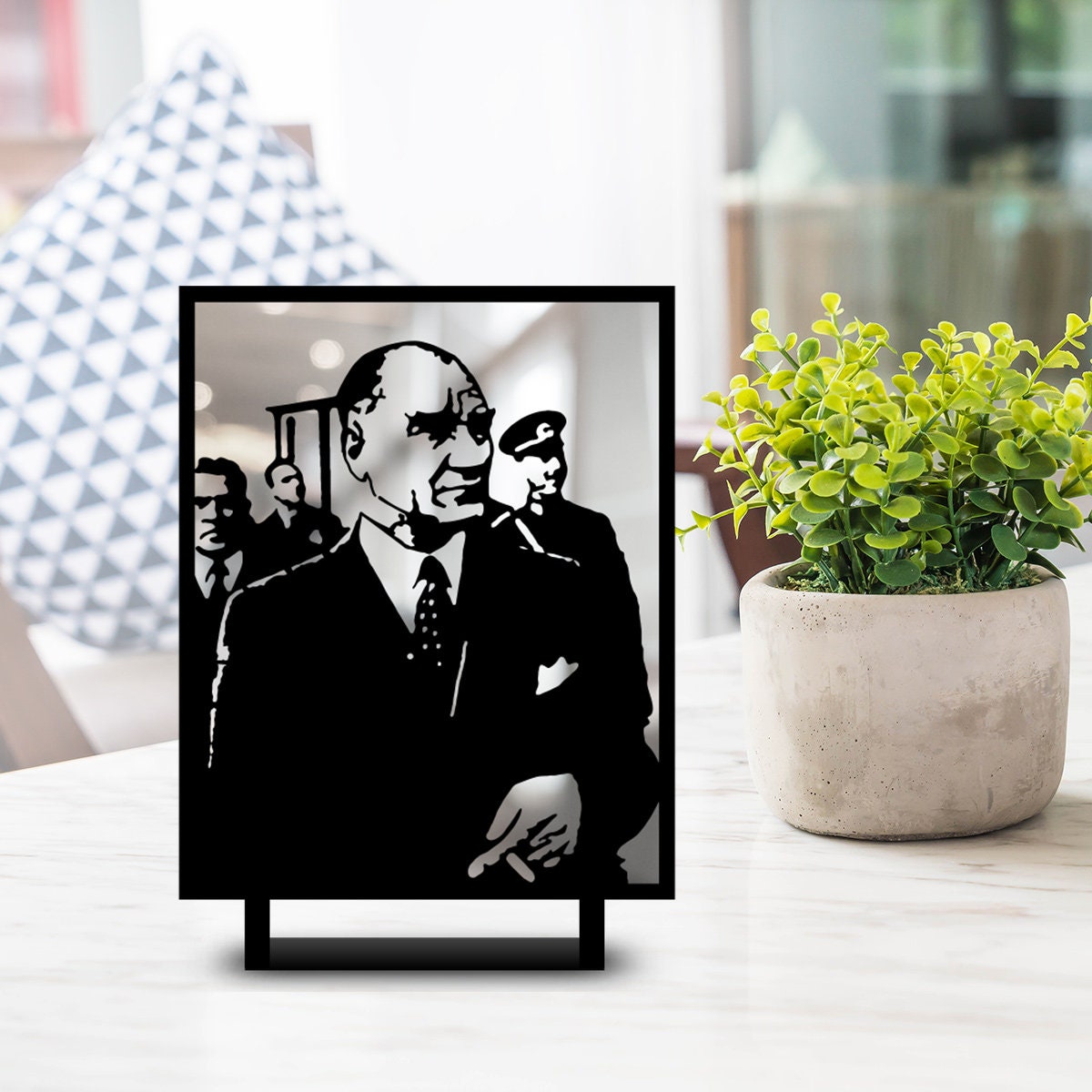 Atatürk V3 Metal Merror Masa Üstü Dekor