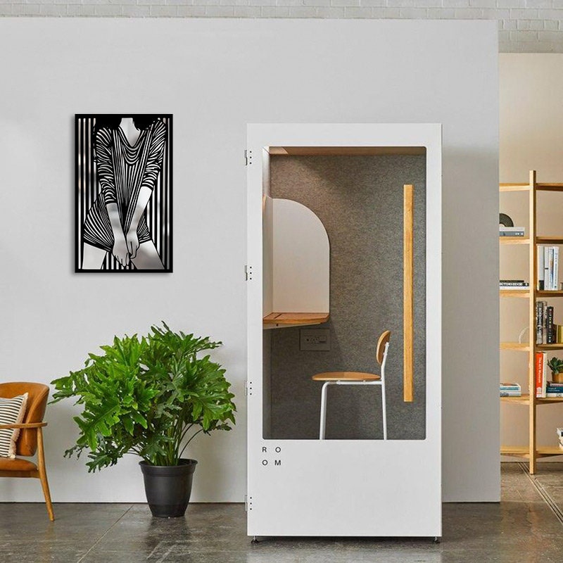 Women Merror Metal Wall Painting