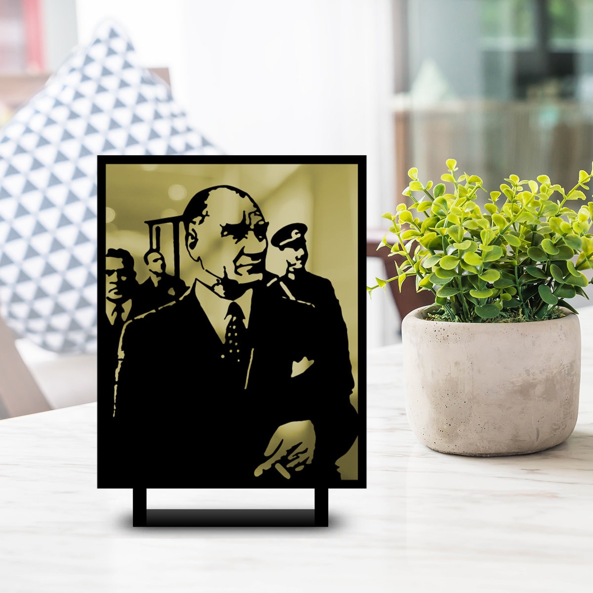 Atatürk V3 Metal Merror Masa Üstü Dekor